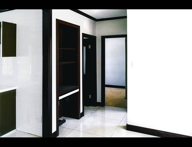 2 BEDROOM APARTMENT FOR SALE IN FOURWAYS